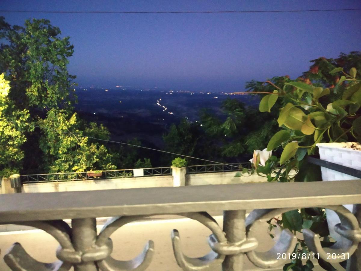 דירות La Casa Dei Panorami Di Colobraro מראה חיצוני תמונה