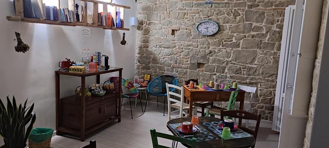 דירות La Casa Dei Panorami Di Colobraro מראה חיצוני תמונה