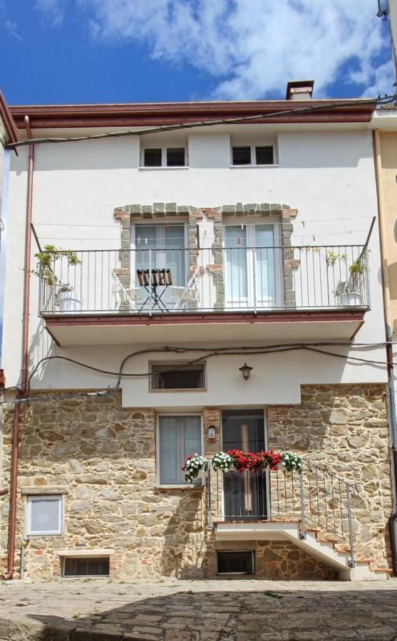 דירות La Casa Dei Panorami Di Colobraro מראה חיצוני תמונה